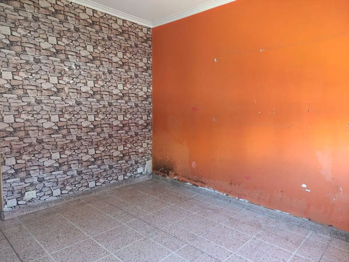 VENTA CASA 3 AMB CON PARQUE EN CASEROS 4