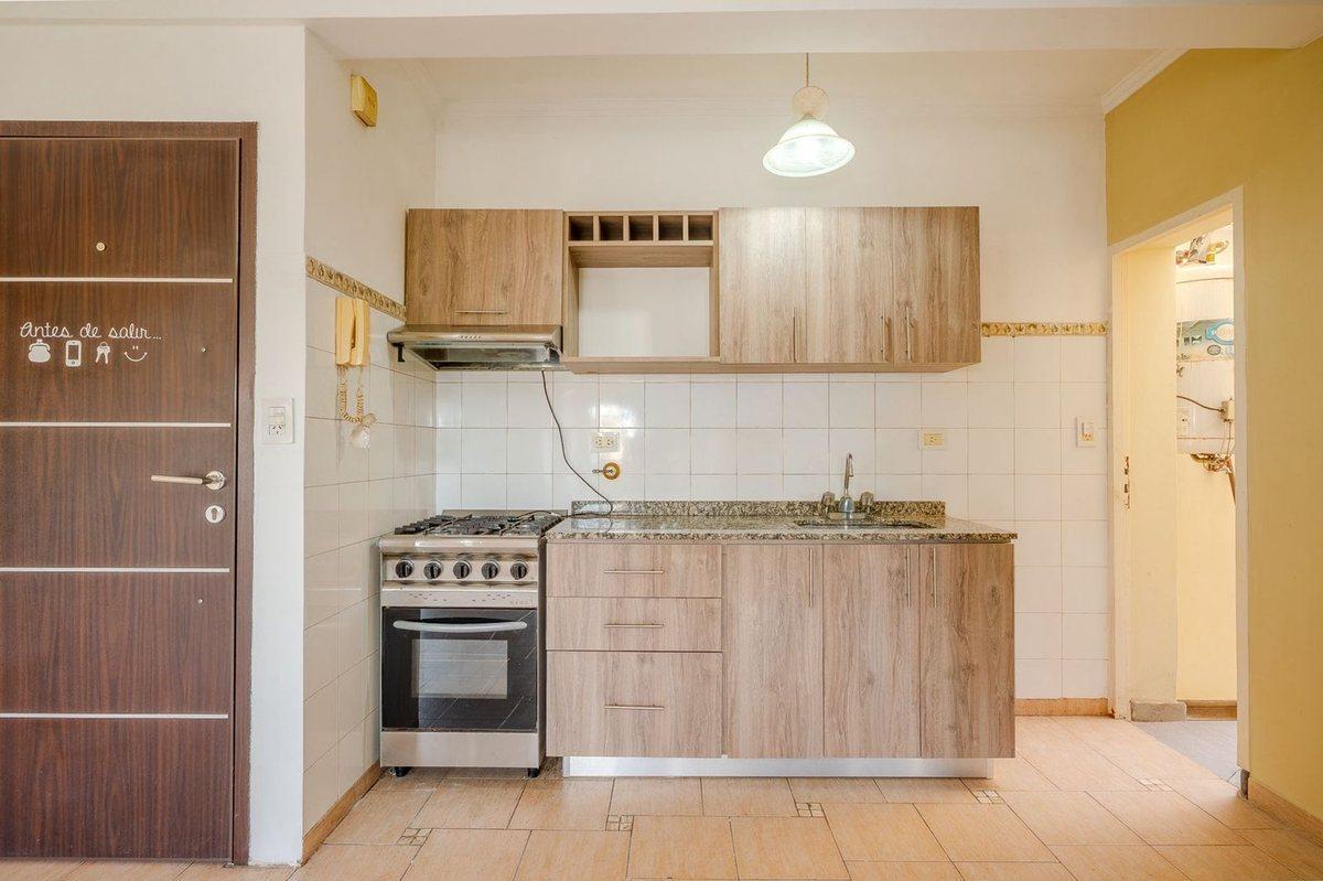 VENTA DEPTO 3 AMB CON PATIO Y BALCON -V. LUZURIAGA