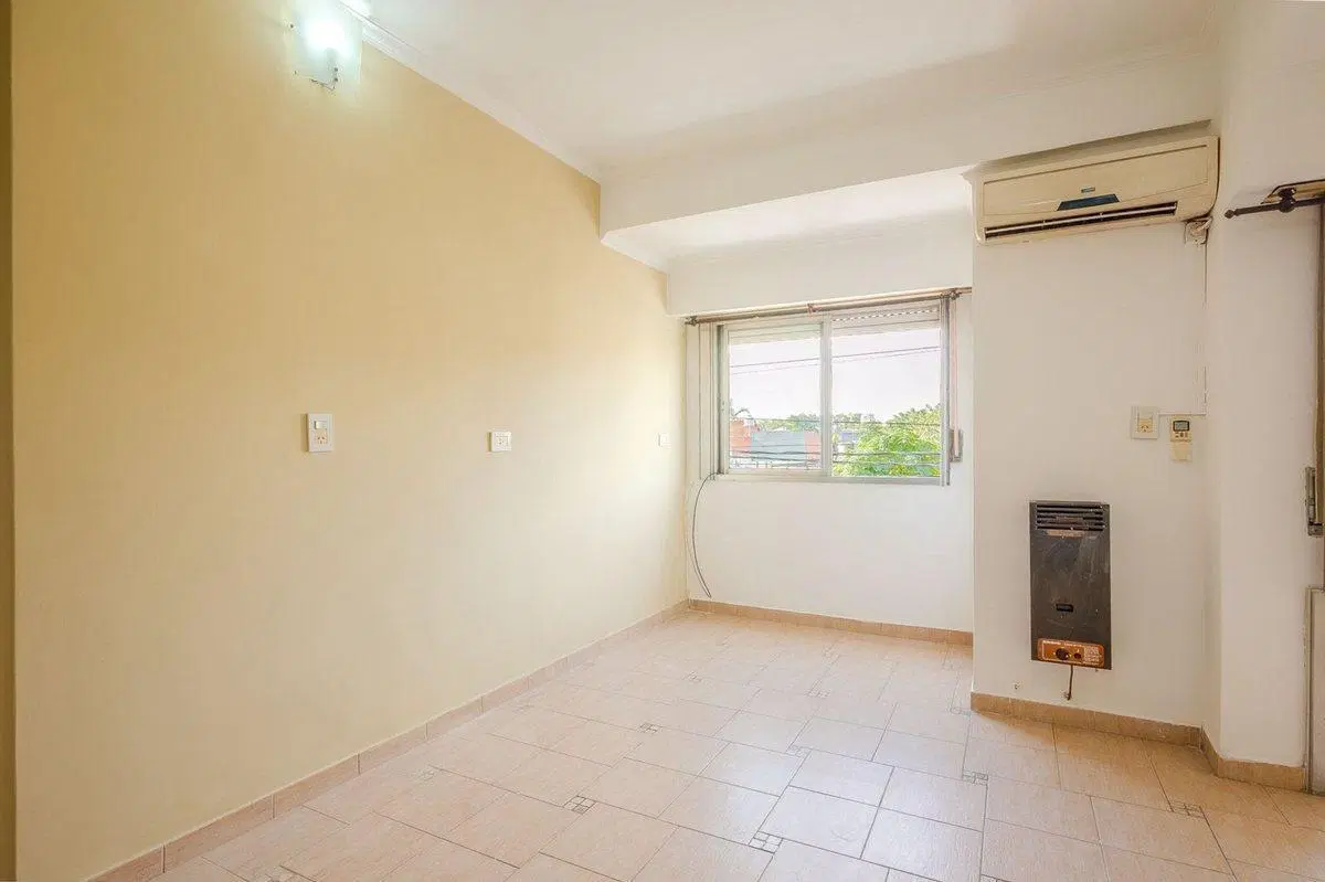 VENTA DEPTO 3 AMB CON PATIO Y BALCON -V. LUZURIAGA 5