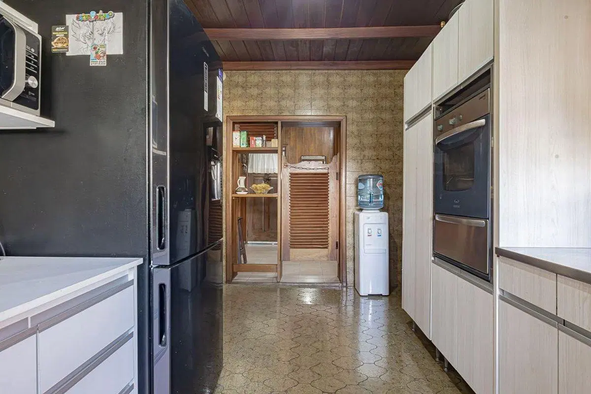 VENTA CASA C/ PISCINA JARDIN QUINCHO EN HURLINGHAM 2