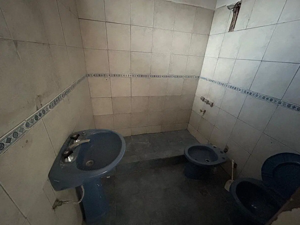 VENTA CASA 3 AMB+PH 2 AMB EN PRIMER PISO Z/CASEROS 5