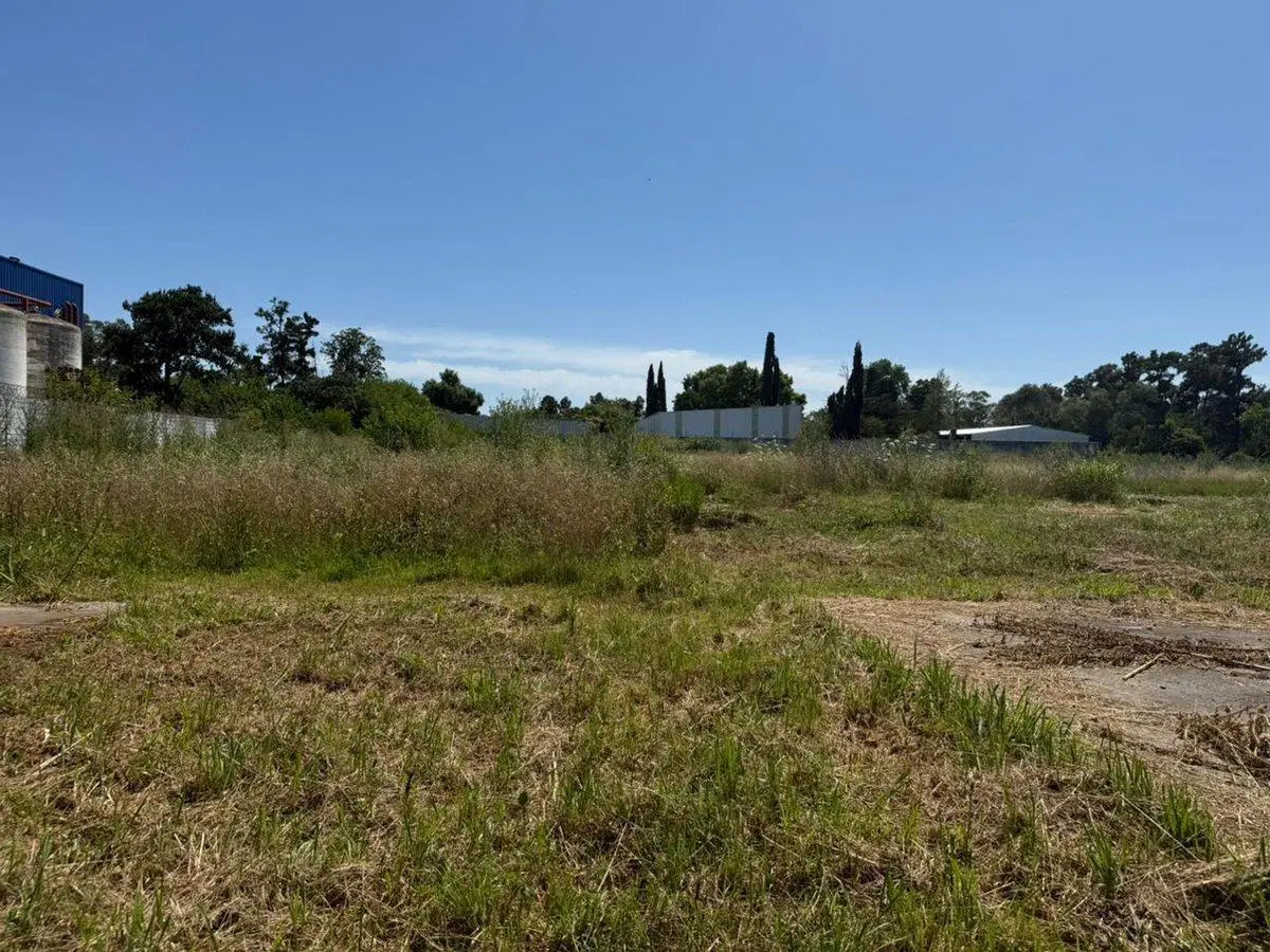 LOTE EN VENTA 347 M2 MORENO 4