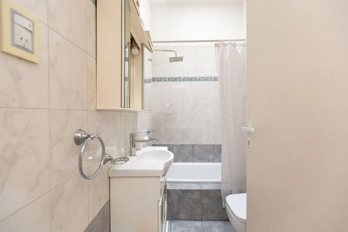 VENTA CASA 3 AMB EN CASTELAR - PERMUTA 3