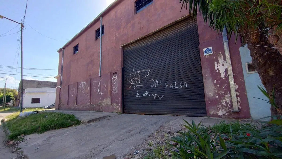 Venta Galpón 200Mts²-OPORTUNIDAD-PERMUTA 4