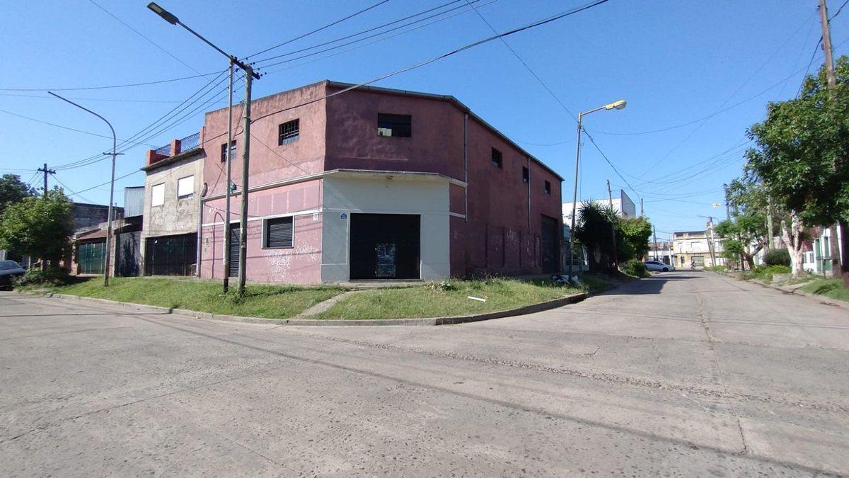 Venta Galpón 200Mts²-OPORTUNIDAD-PERMUTA