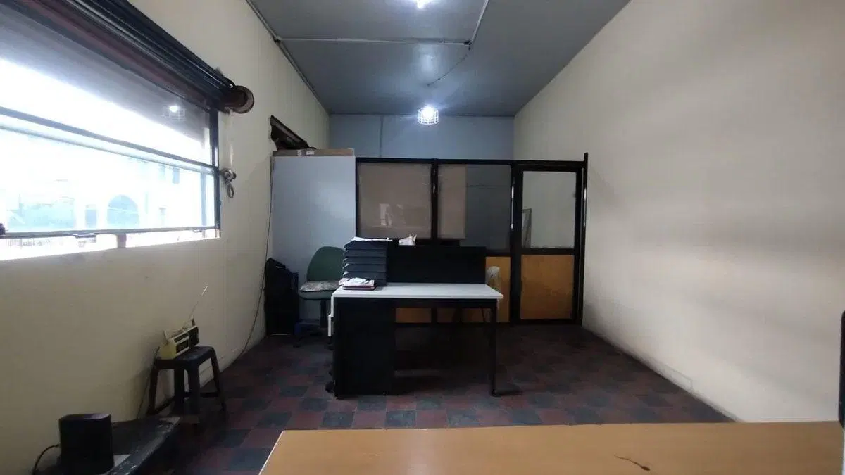 Venta Galpón 200Mts²-OPORTUNIDAD-PERMUTA 5