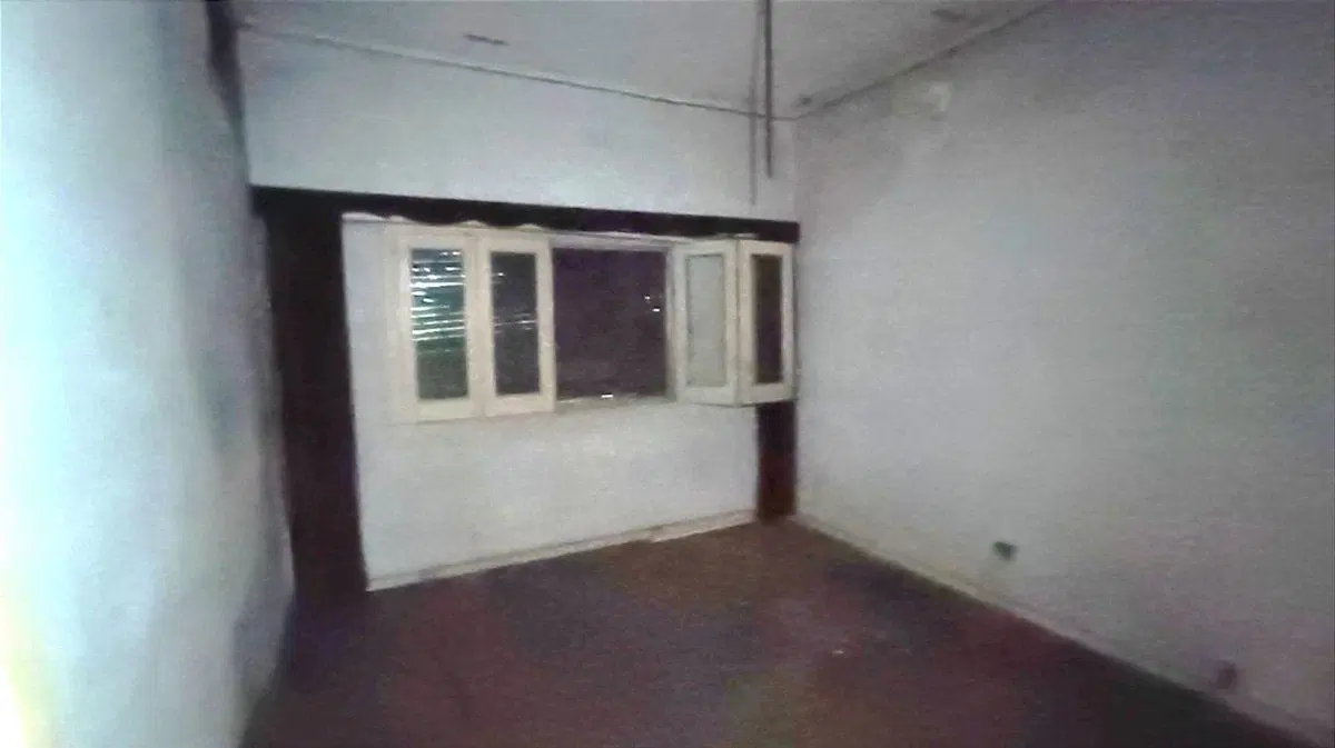 VENTA PERMUTA CASA C/COCHERA CASEROS A REFACCIONAR 5