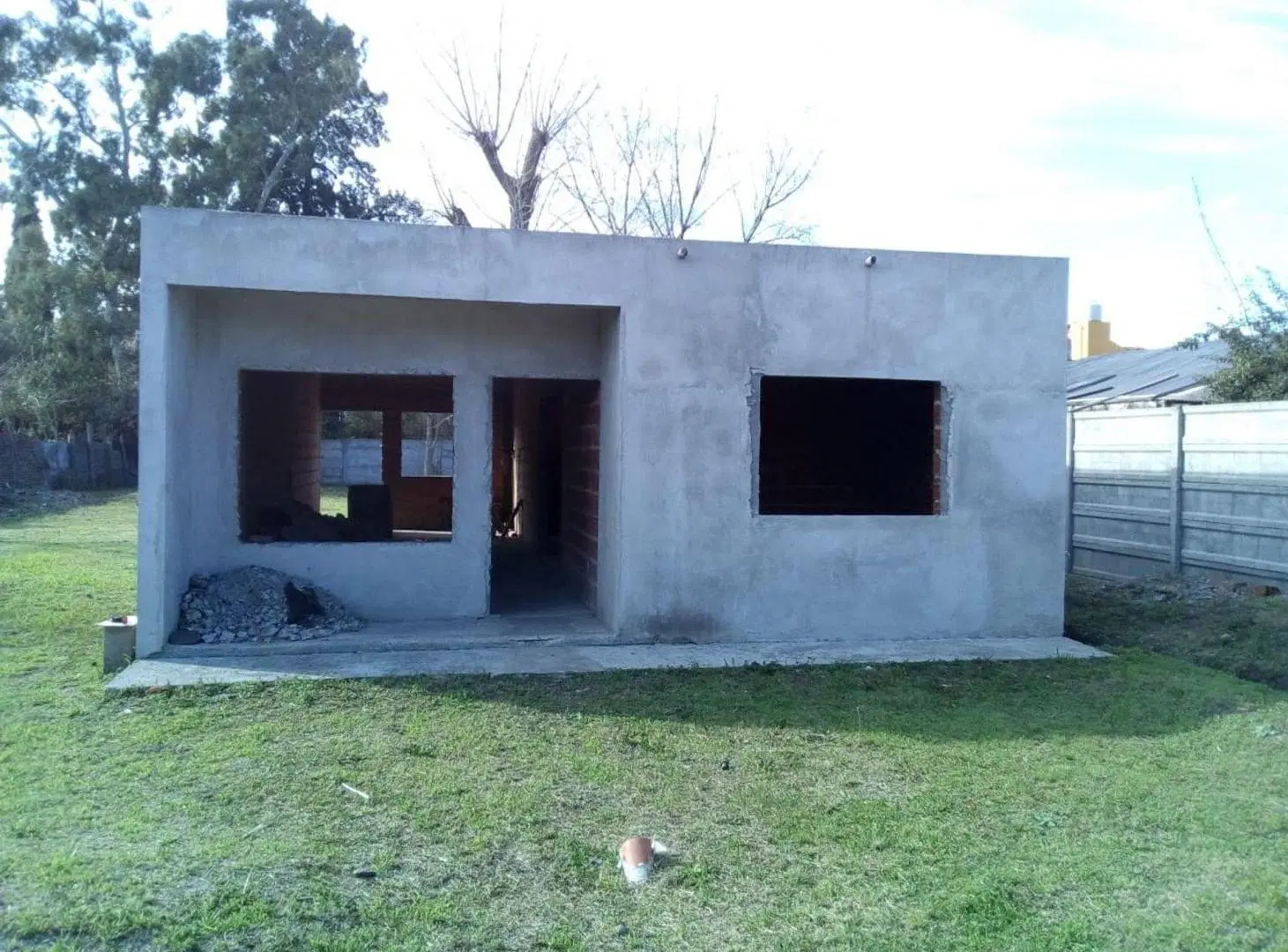 VENTA TERRENO 20 POR 50 CASTELAR. PERMUTA/FINANCIA 5