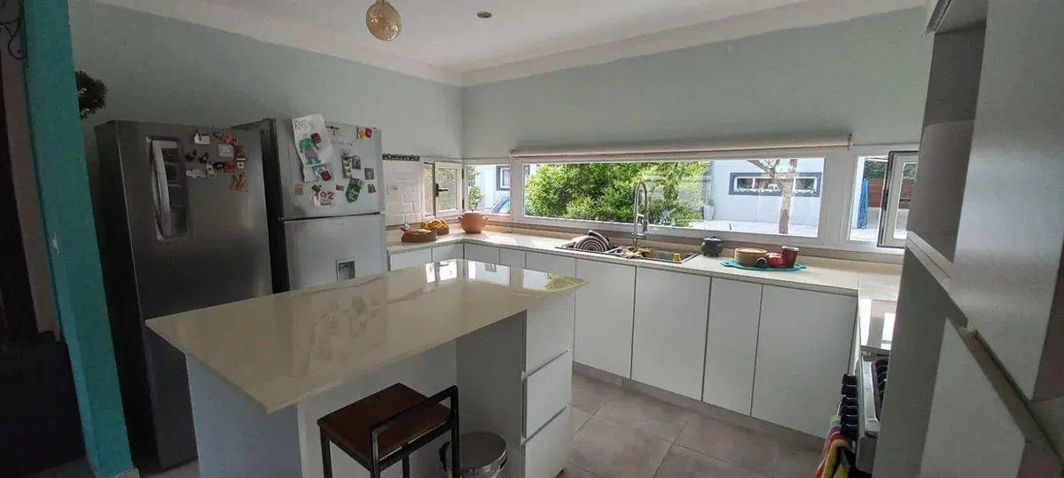 VENTA CASA 5 AMBIENTES CON PISCINA - APTO CREDITO 5