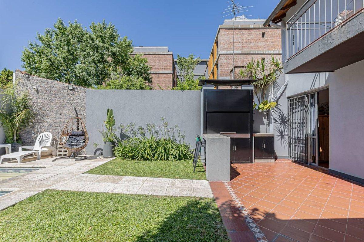 VENTA CASA 4 AMB PADUA COCHERA JARDIN PERMUTA
