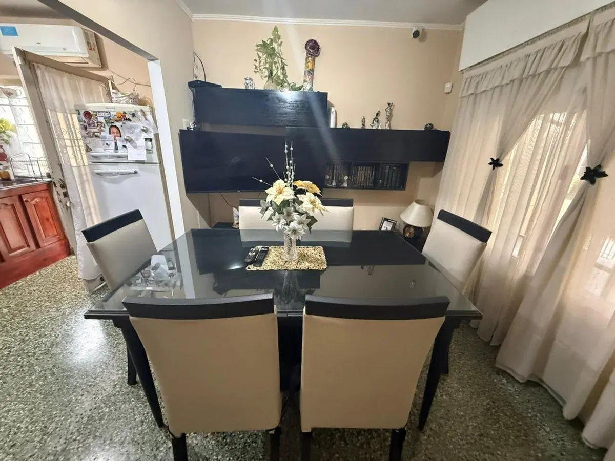 VENTA CASA 4 AMB CON COCHERA POSIBIBLE 2 PROPIEDAD 2