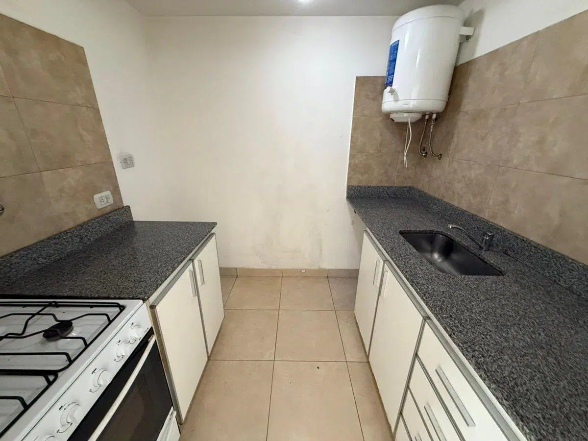 VENTA DE DEPARTAMENTO DOS AMB. CASEROS 5