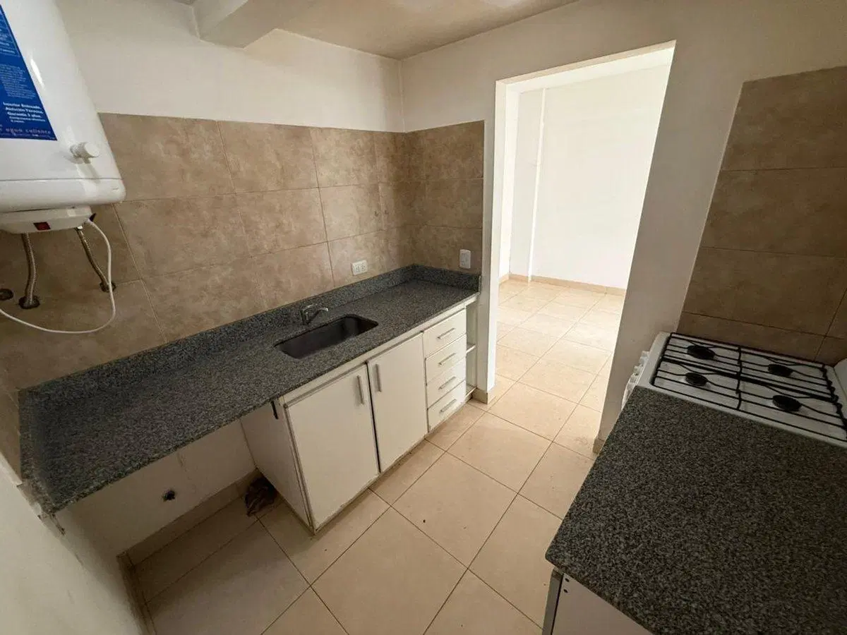 VENTA DE DEPARTAMENTO DOS AMB. CASEROS 4