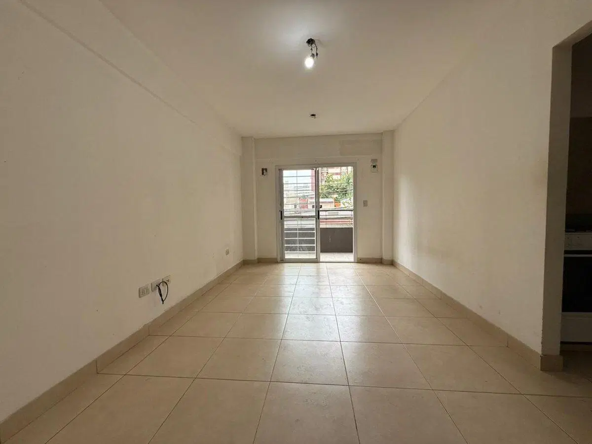 VENTA DE DEPARTAMENTO DOS AMB. CASEROS 3