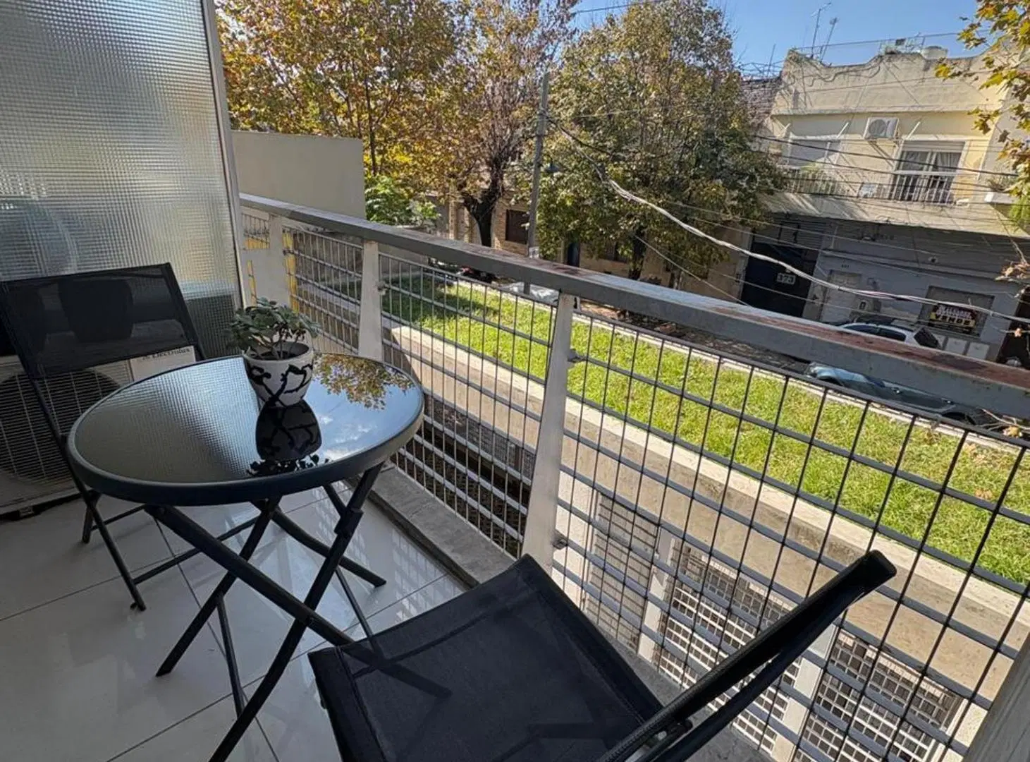 VENTA MONOAMBIENTE CON BALCÓN AL FRENTE. CIUDADELA 4
