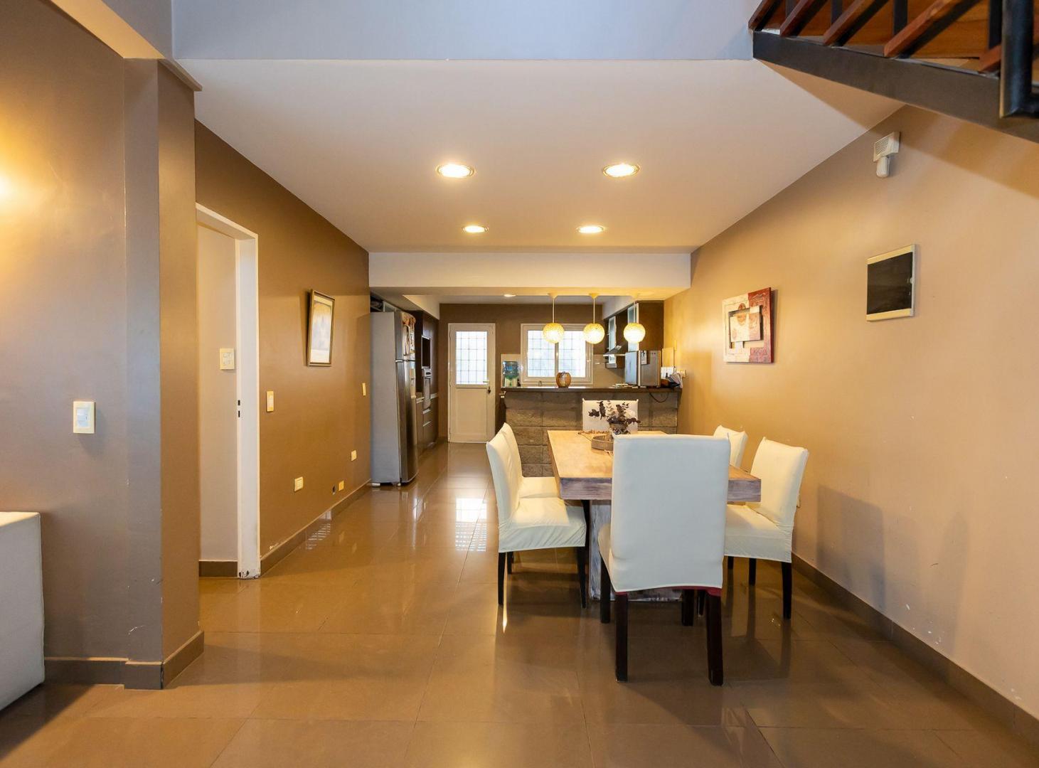 VENTA CASA EN CIUDAD JARDIN 5 AMB - PERMUTA