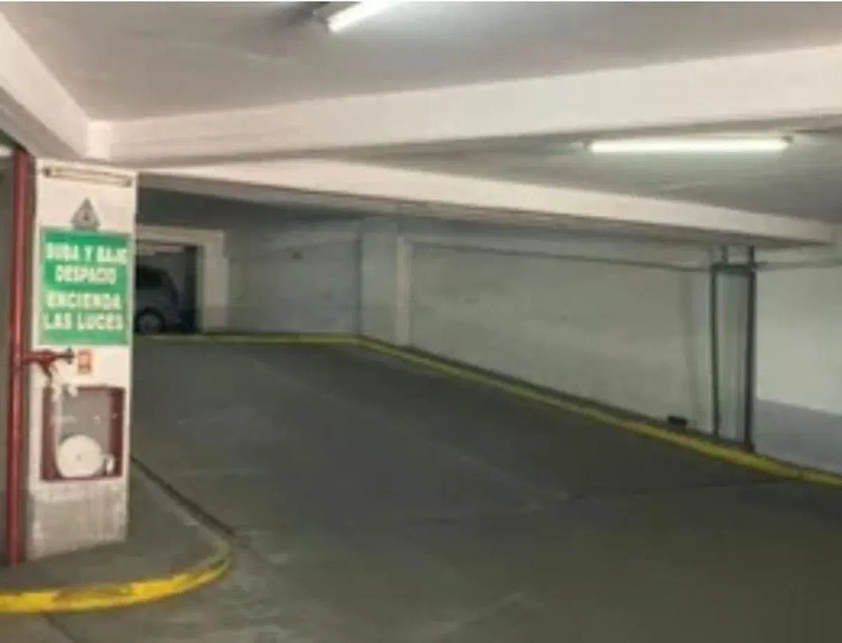 VENTA DE COCHERA EN VILLA LURO PERMUTA 5