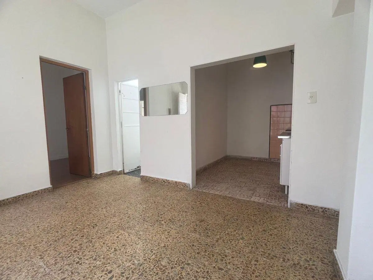 VENTA PH 2 AMB PATIO  APTO CREDITO PLANTA BAJA 4