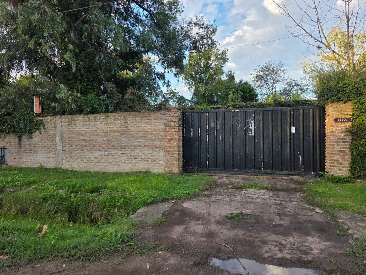 VENTA CASA 5 AMBIENTES - A REFACCIONAR-TORTUGUITAS 4