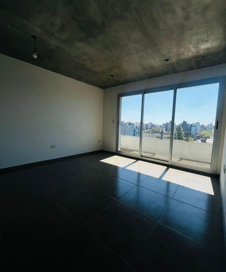 Foto de Venta depto 2 amb Morón con balcón/parrilla, imagen 2
