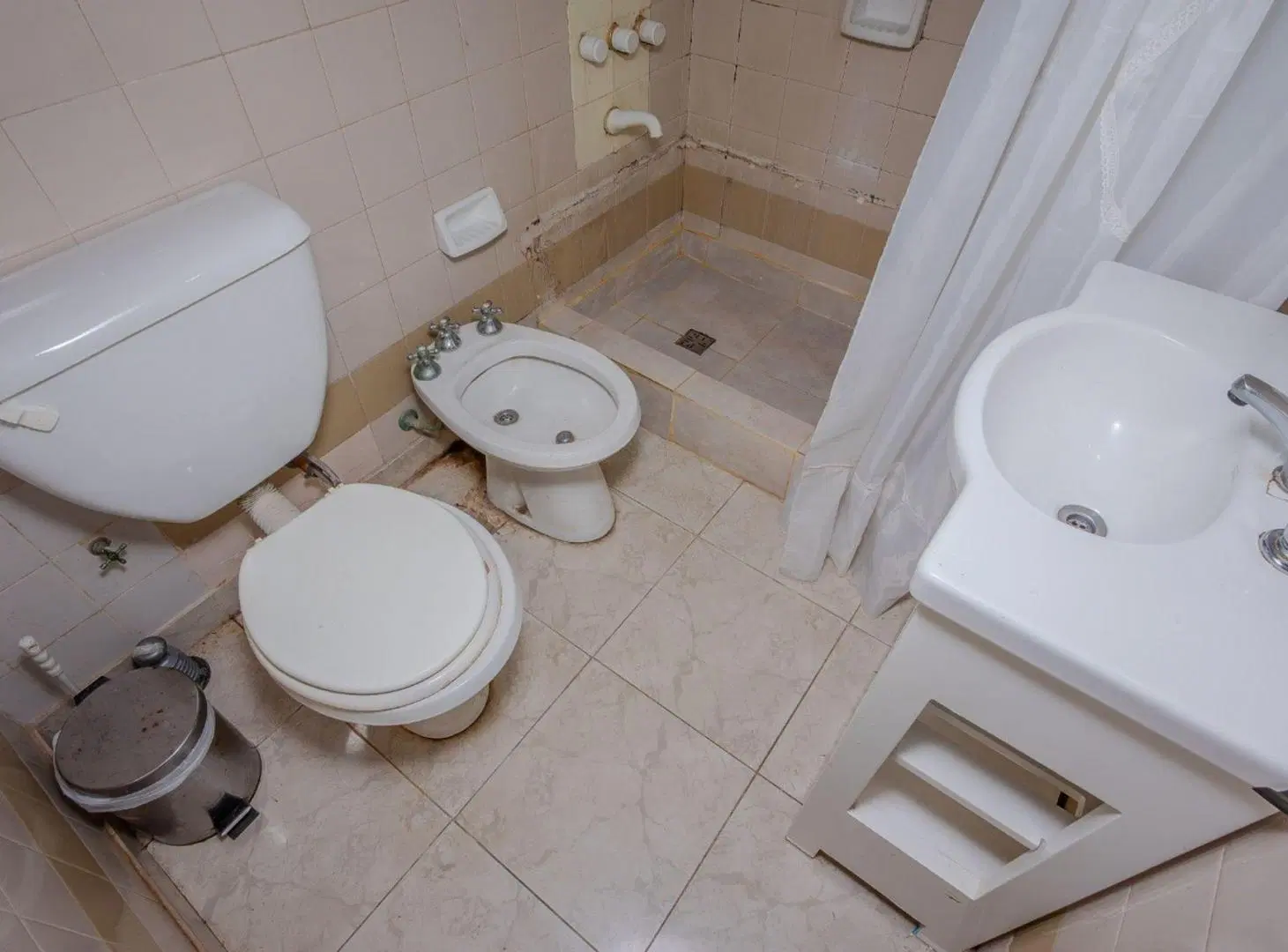 VENTA DEPTO 2 AMB 48 M2 LAVADERO/BALCÓN - FLORES . 4