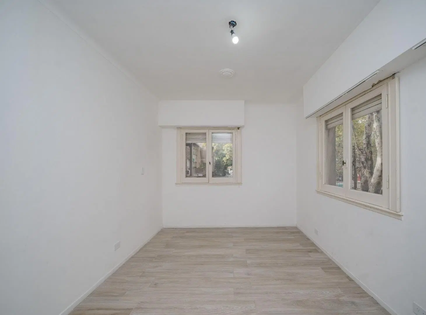 VENTA DEPTO 3 AMB CIUDAD JARDIN PERMUTA 5