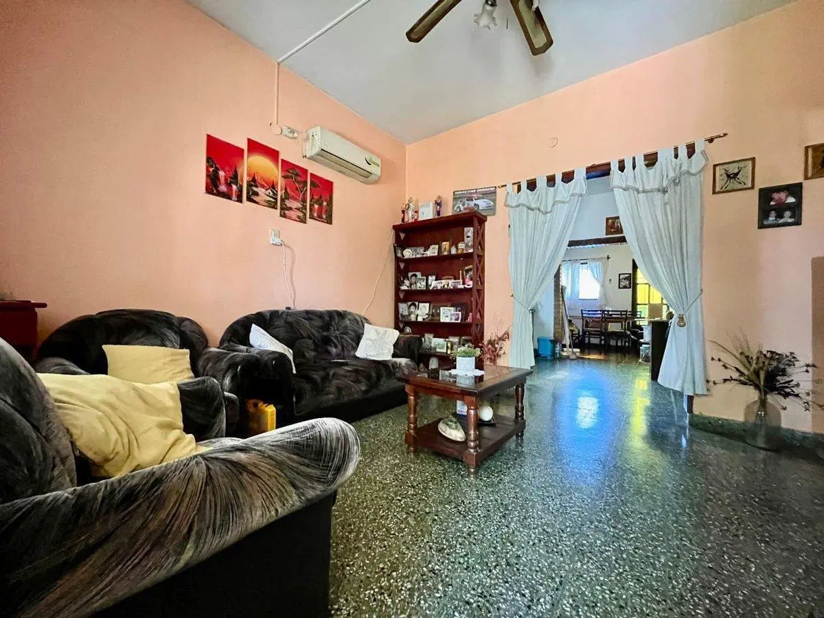 VENTA CASA 3 AMBIENTES PERMUTA HURLINGHAM 3