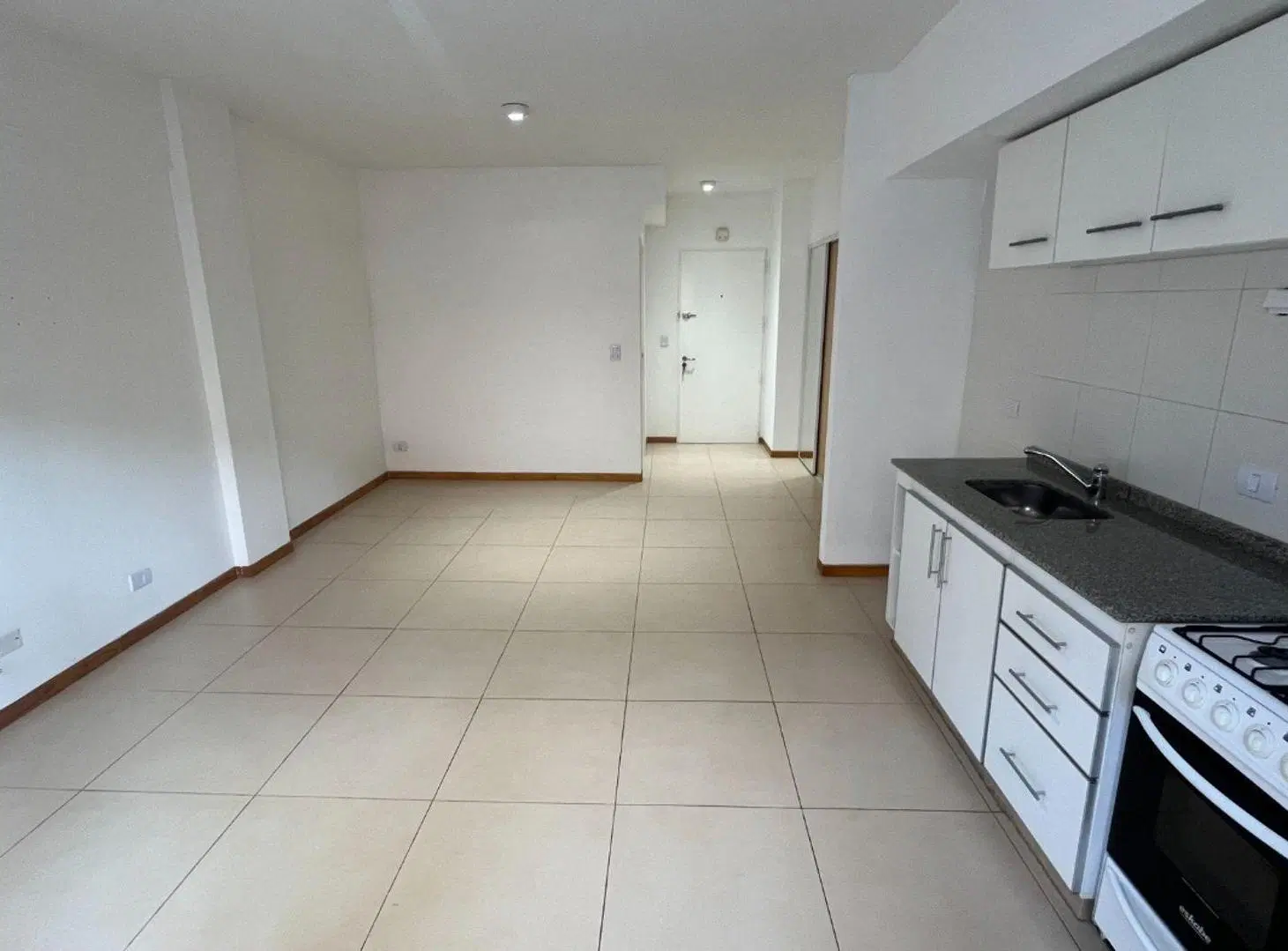 ALQUILER MONOAMBIENTE C/ BALCON PARRILLA EN DEVOTO 4
