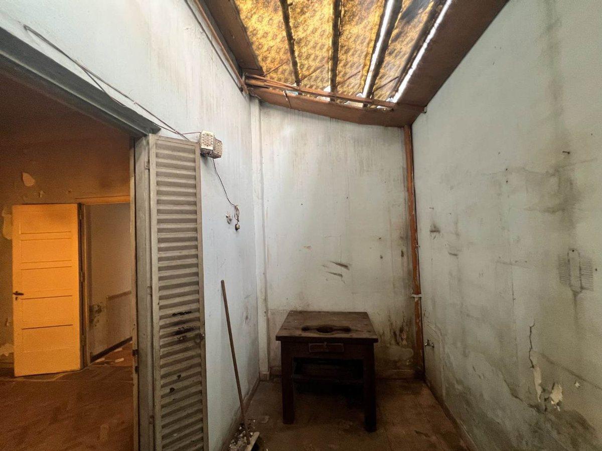 Foto de VENTA CASA A REFACCIONAR - LOTE PROPIO 109m2, imagen 2