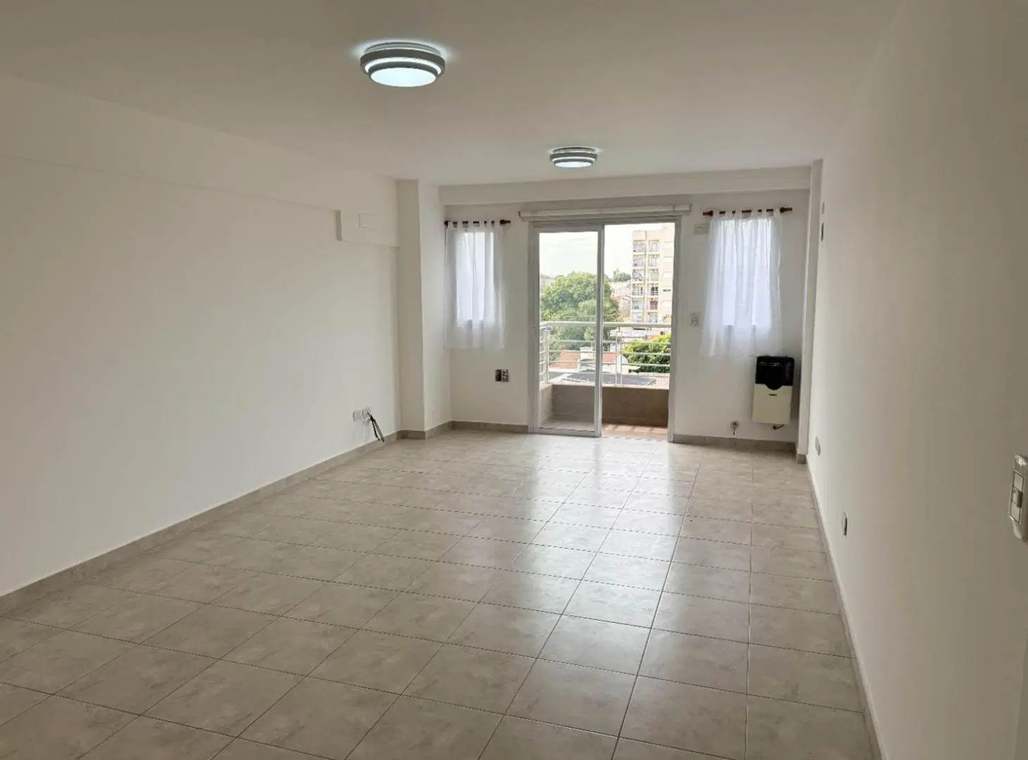 ALQUILER DEPARTAMENTO MONOAMBIENTE EN MORON 2