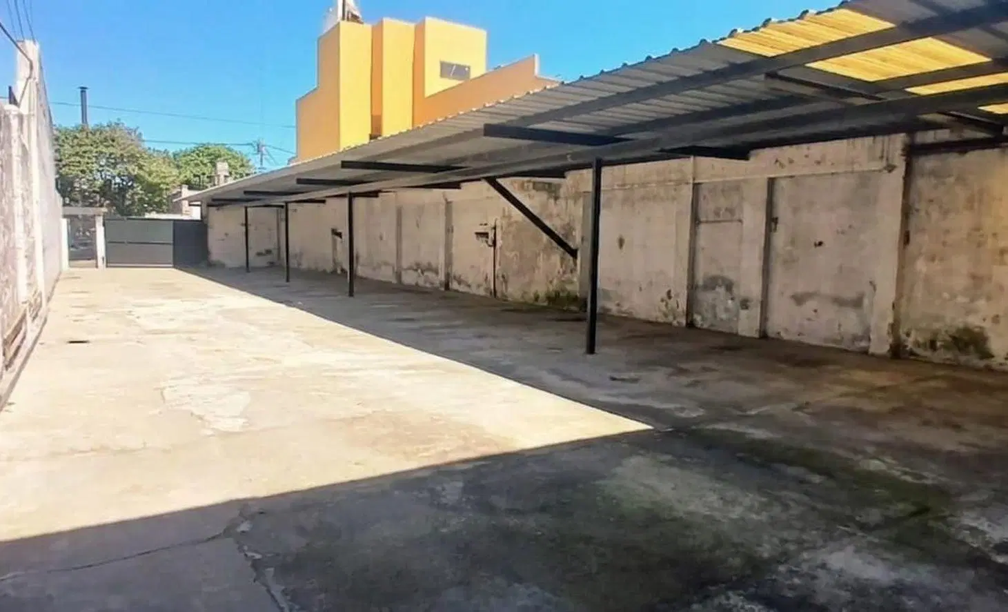 VENTA GALPON -COCHERAS- DPTOS 3 Y 4 AMB (CASEROS) 5