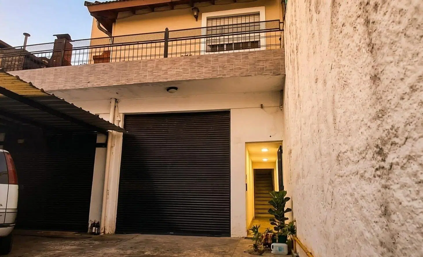 VENTA GALPON -COCHERAS- DPTOS 3 Y 4 AMB (CASEROS) 2