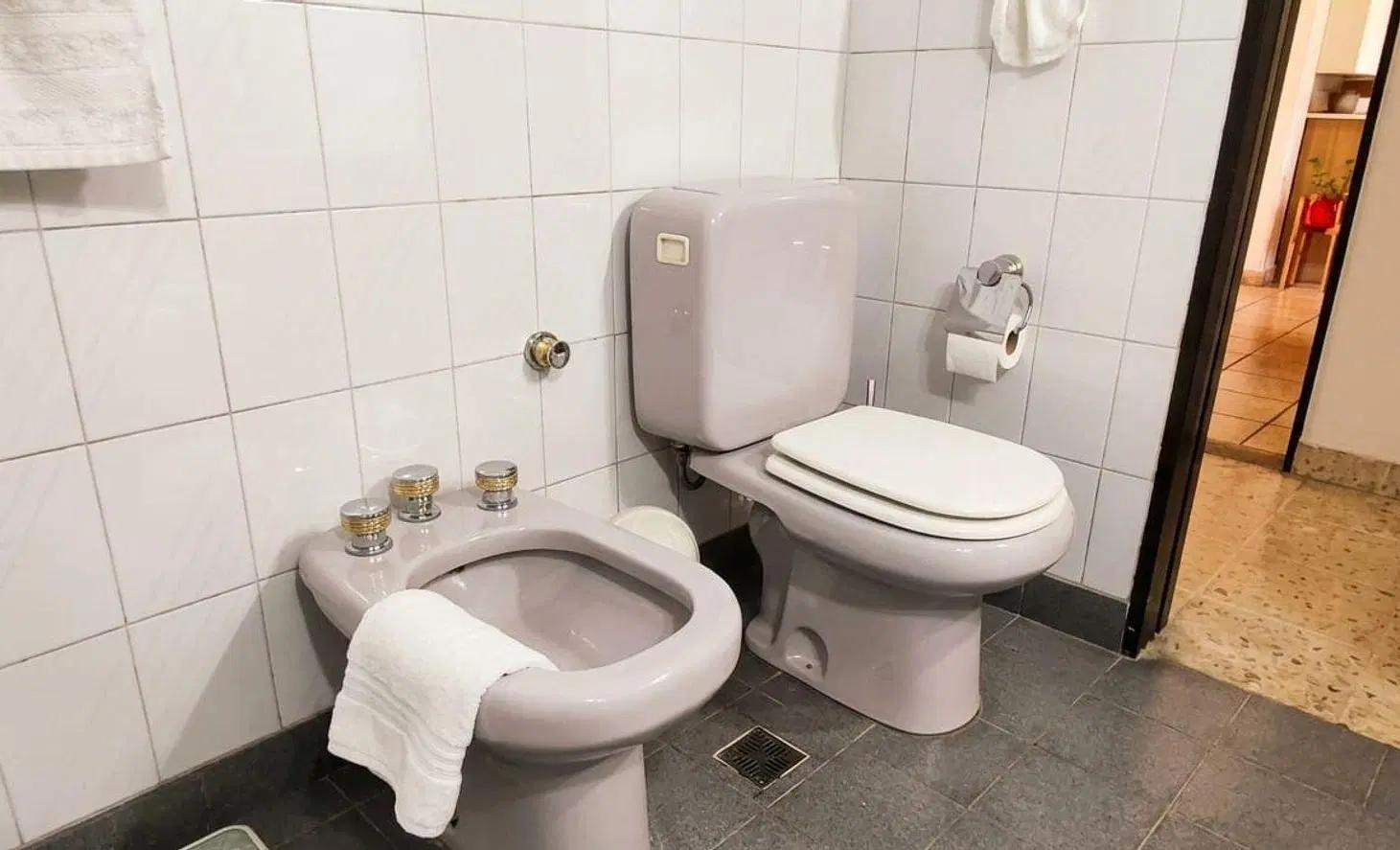 VENTA DPTOS 3 Y 4 AMB C/GALPON Y COCHERAS- CASEROS 2