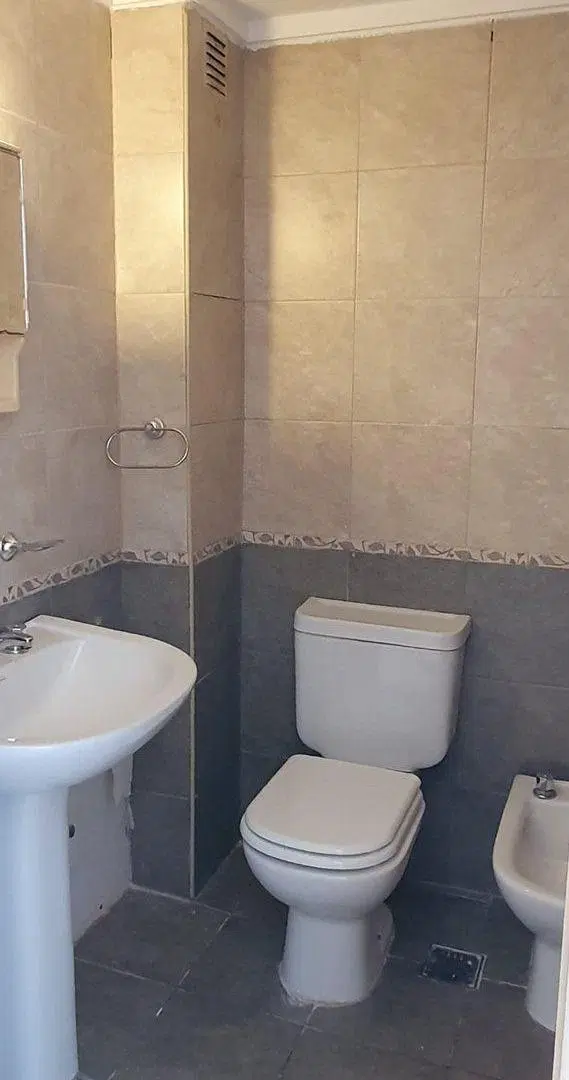 VENTA DEPTO 2 AMB CONTRAFRENTE CASEROS 5