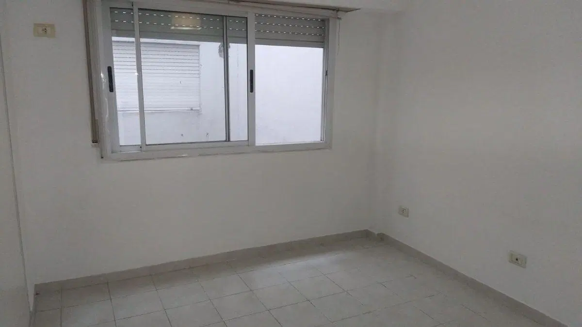 VENTA DEPTO 2 AMB CONTRAFRENTE CASEROS 2