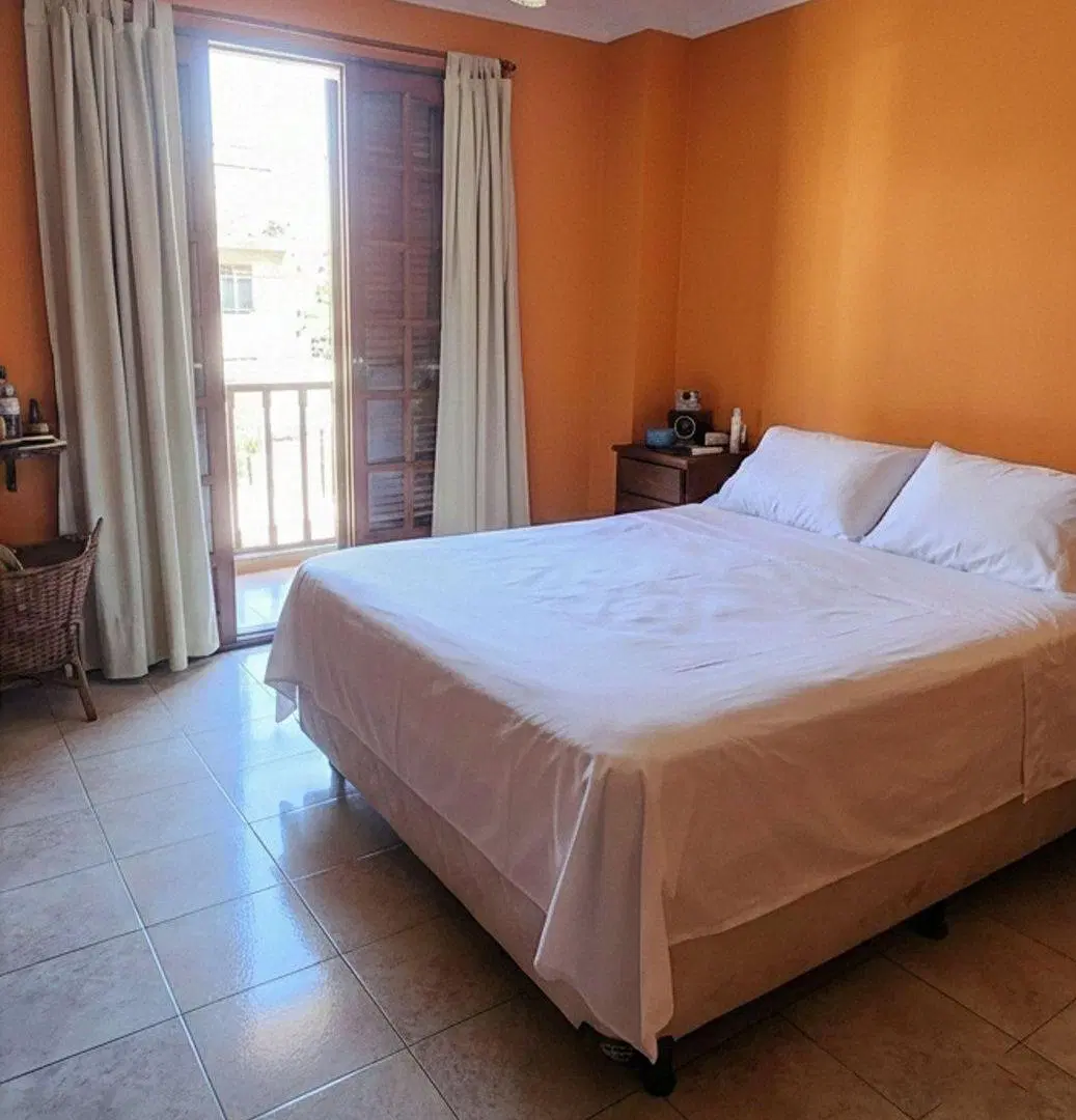 VENTA CASA 8 AMB EN CASEROS APTO CREDITO PERMUTA 3