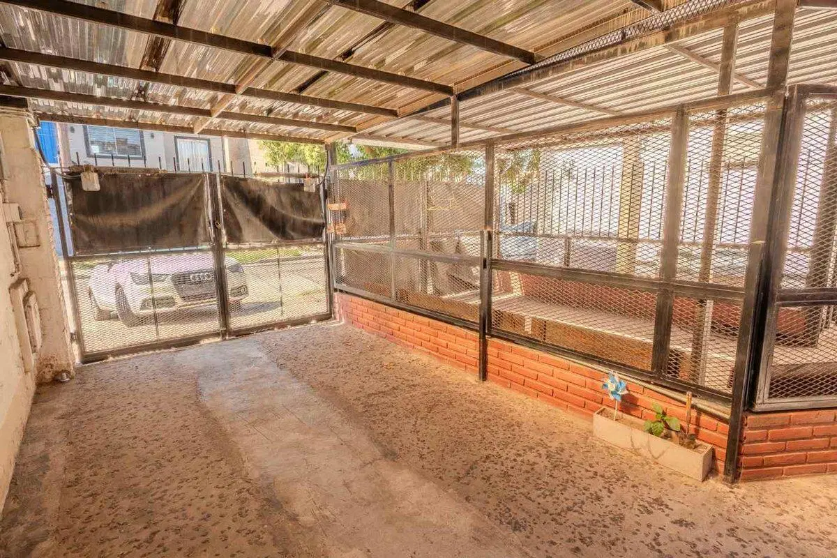 VENTA PH 3 AMB /FRENTE C/COCHERA Y PATIO Z/CASEROS 2
