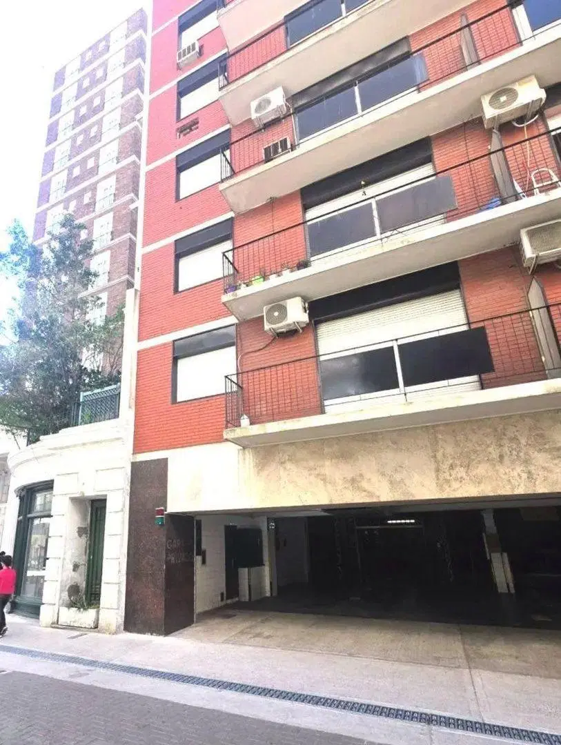 Venta Cochera Microcentro U$S 5.900 Renta! 3