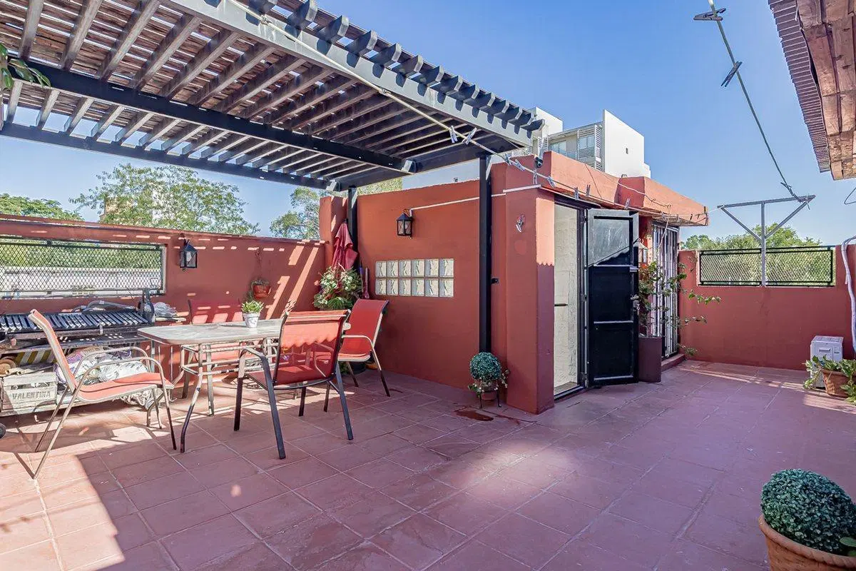VENTA PH 3 AMB SIN EXPENSAS / TERRAZA / PERMUTA 5