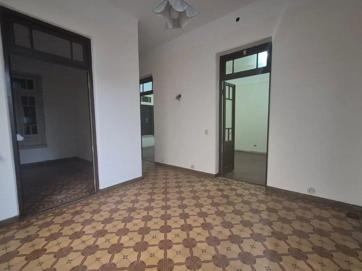 VENTA CASA DE EPOCA 4 AMB MORON  APTO CREDITO 5