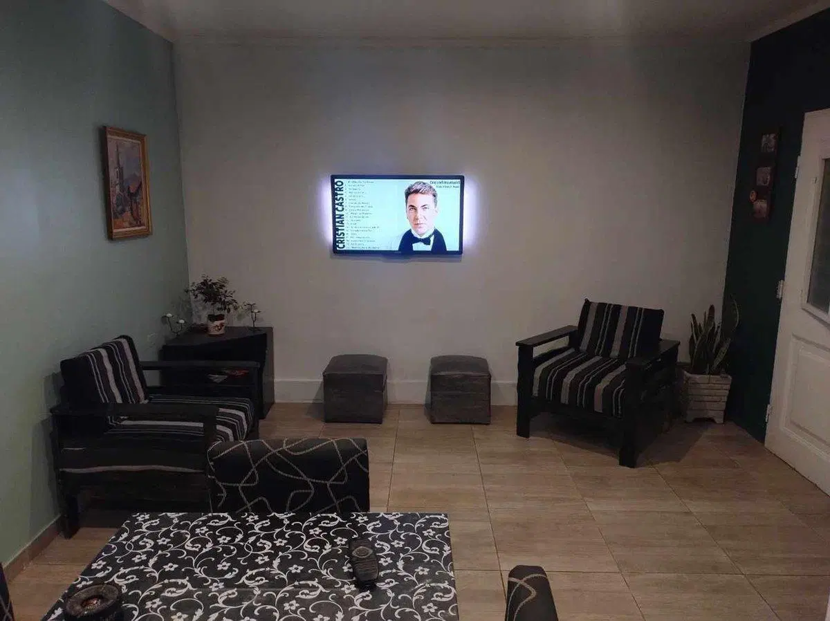 VENTA PH 4 AMB. CON PILETA Y LOCAL,CASEROS.PERMUTA 4