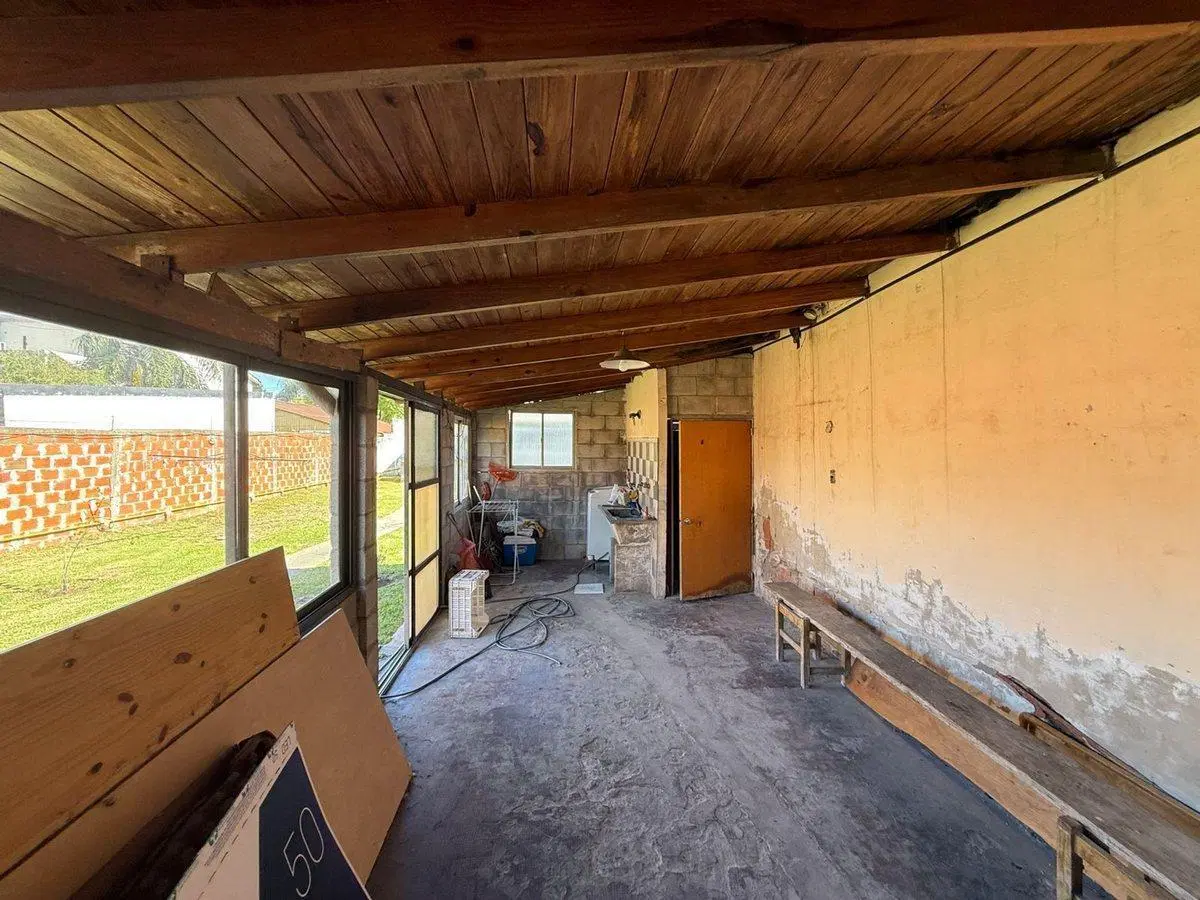 CASA LOTE PROPIO CON DOS LOCALES - ITUZAINGO 5