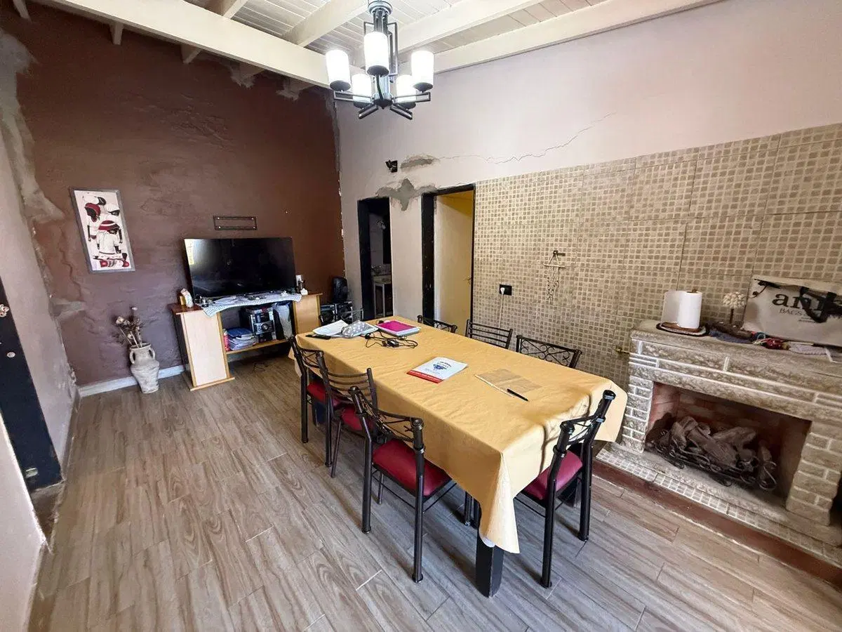 CASA LOTE PROPIO CON DOS LOCALES - ITUZAINGO 2