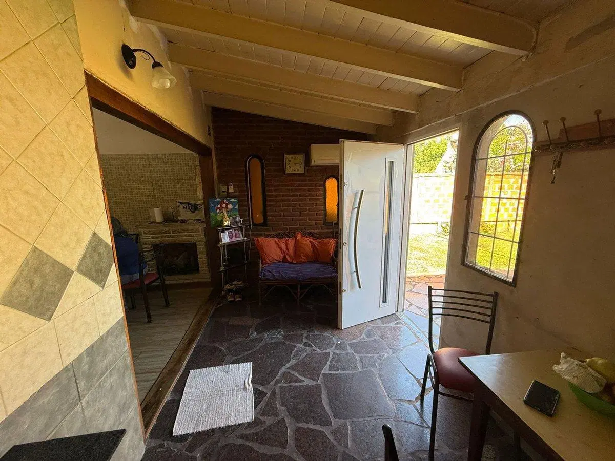 CASA LOTE PROPIO CON DOS LOCALES - ITUZAINGO 3