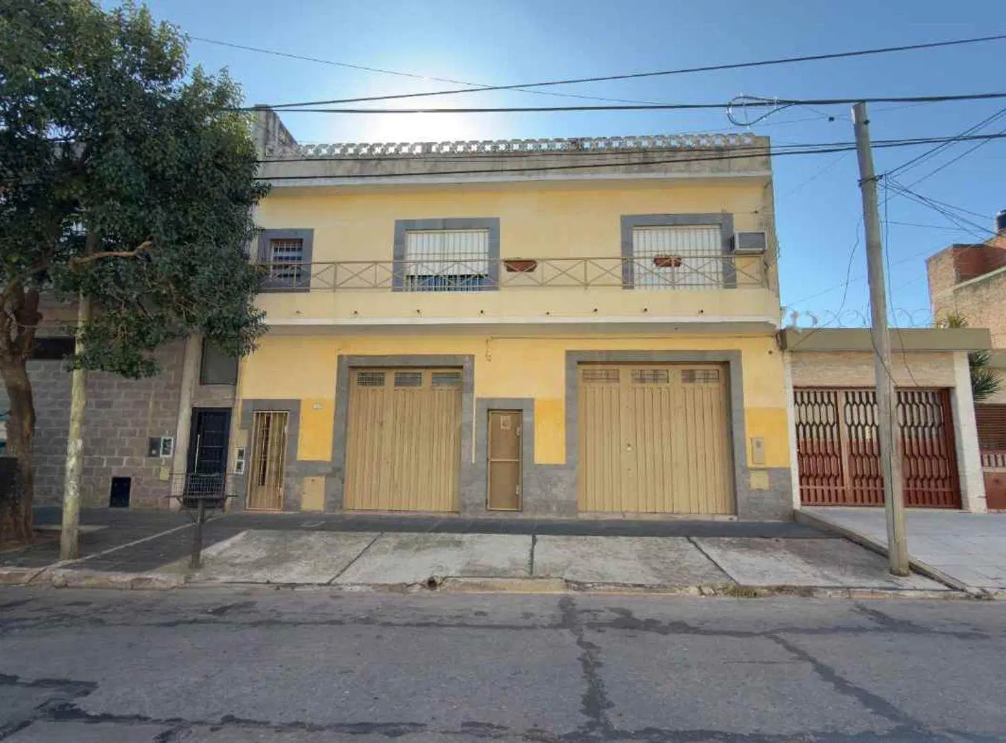 VENTA CASA 3 AMB+2 GALPONES C/ FONDO EN SAN MARTIN 2