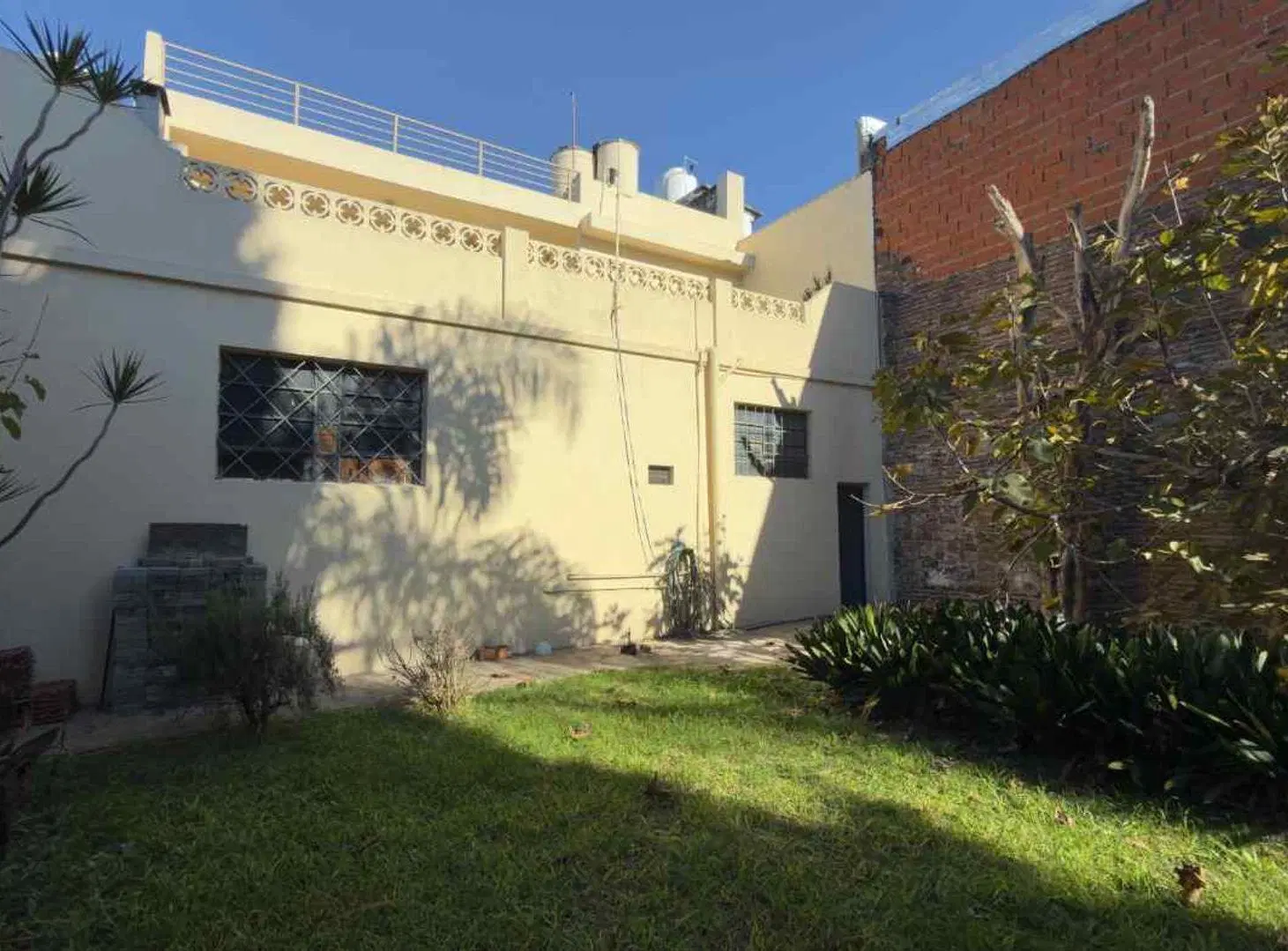 VENTA CASA 3 AMB+2 GALPONES C/ FONDO EN SAN MARTIN 5