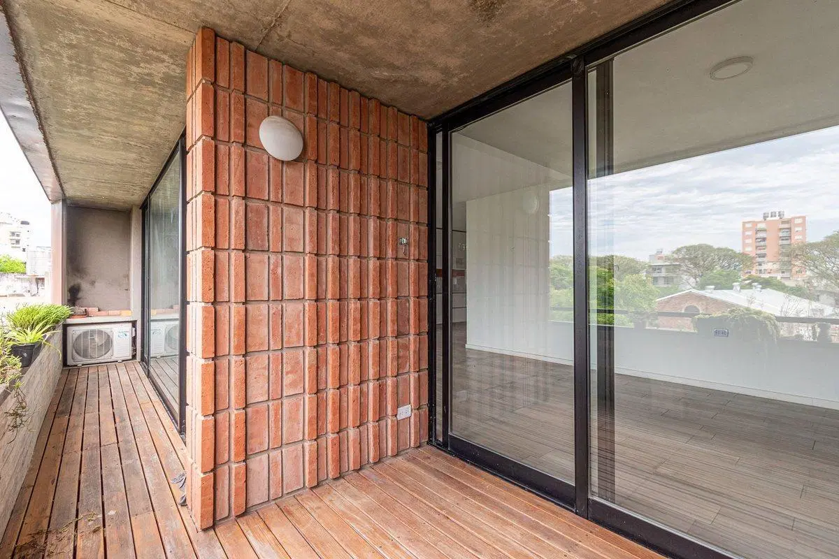 VENTA DEPTO 3 AMB C/COCHERA EN CHACARITA-APTO CRED 4