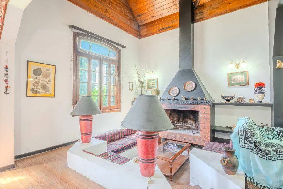 CASA 4 AMB 8