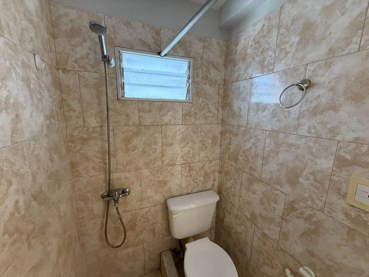 VENTA MONOAMBIENTE CON COCHERA - CASEROS 4