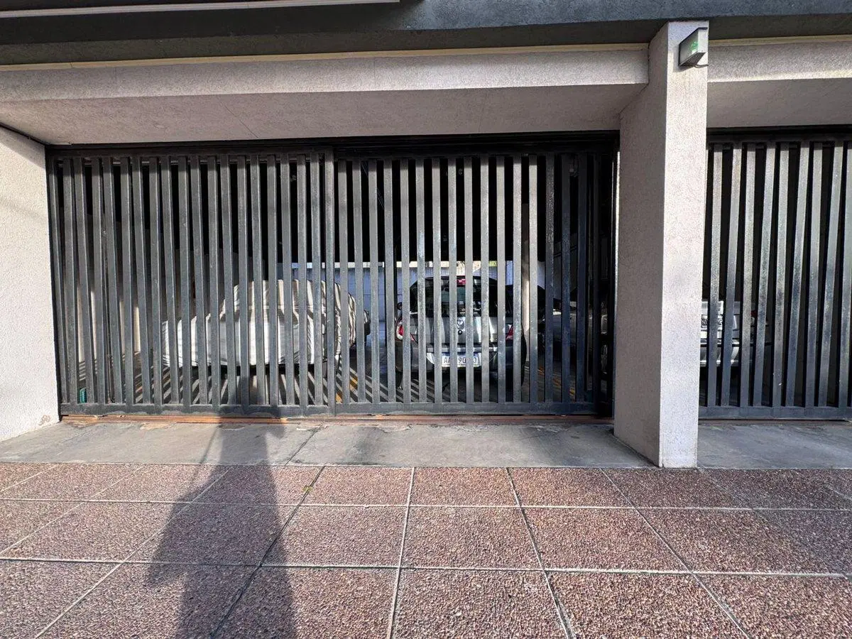 VENTA COCHERA INDEPENDIENTE EN SAENZ PEÑA 3